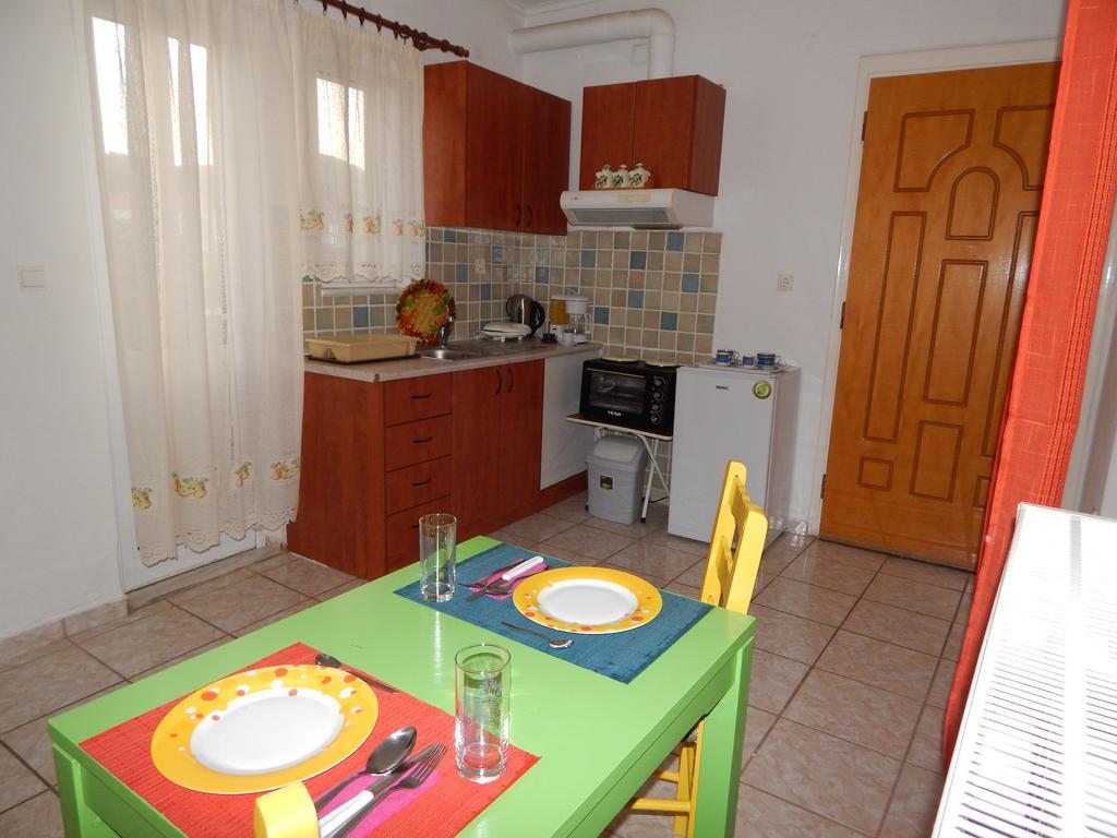 Small Country Apartment In Tripoli Eksteriør billede
